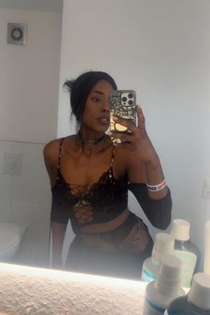 Exklusive high class black Escort babe